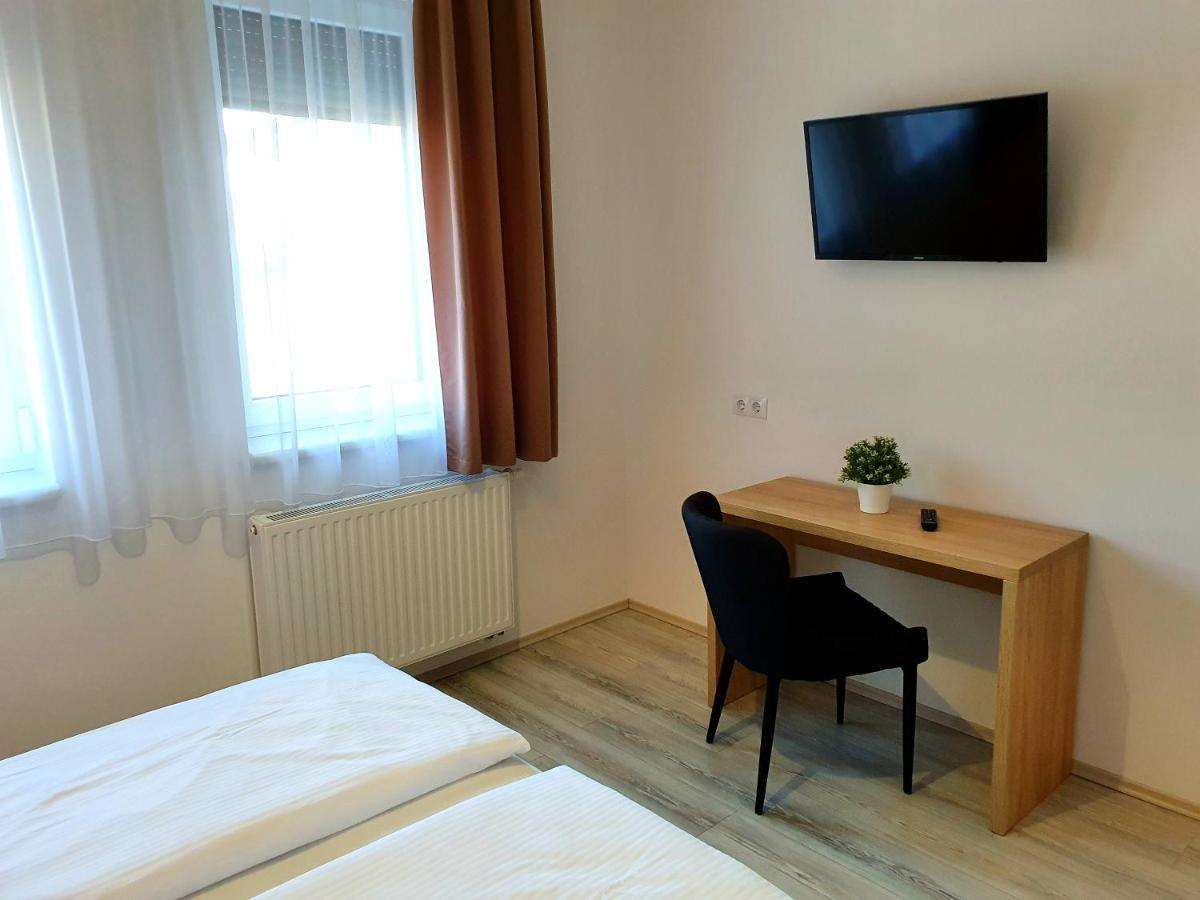 Maya Apartment Sárvár Zewnętrze zdjęcie