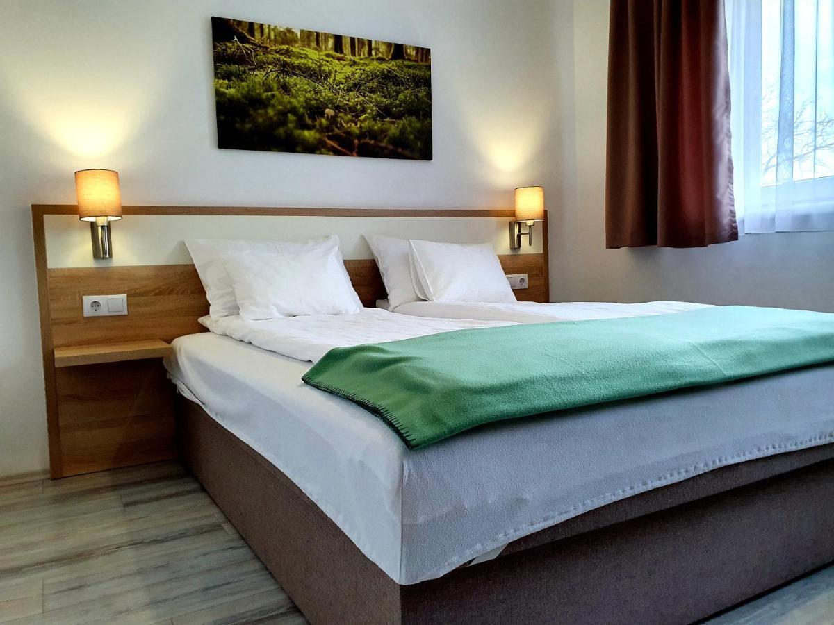 Maya Apartment Sárvár Zewnętrze zdjęcie